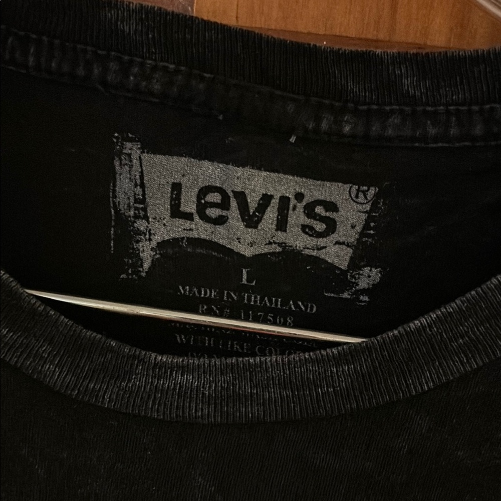 Levi's Black T-Shirt